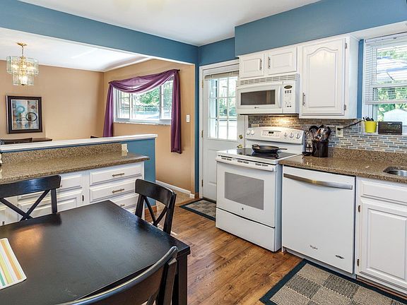 5th image of 5512 Goldcrest Dr