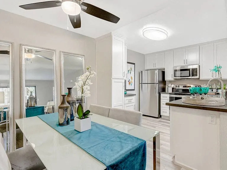 Altair Apartment Homes — Photo 8