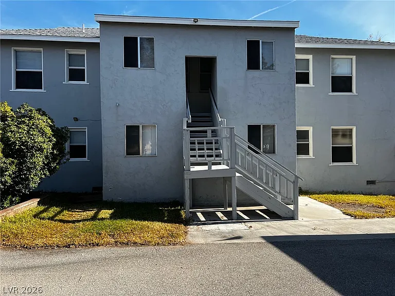 616 B Ave #D — Photo 3