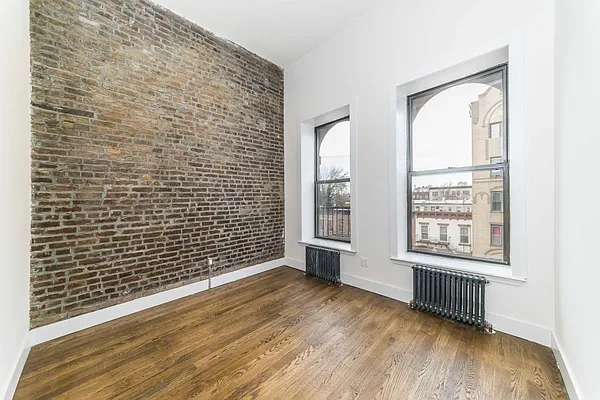 Rented by MNS | media 16