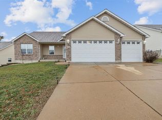 1816 Championship Ln, Festus, MO 63028