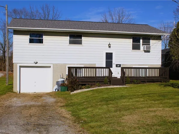 108 May St, Lodi, OH 44254