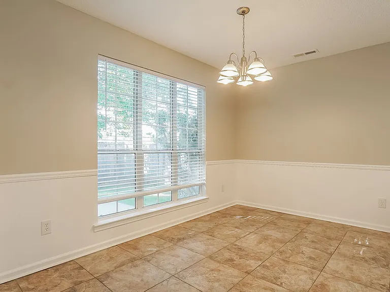 8028 Rockhampton Cir — Photo 7