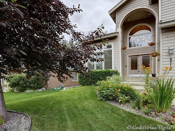 2nd image of 8719 Acadia Dr