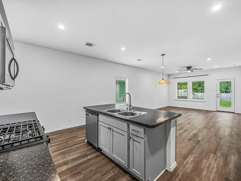 24122 Juniper Heights Dr — Photo 11