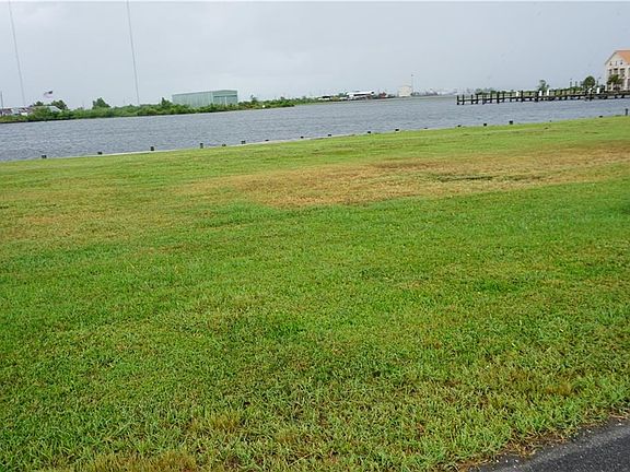 5th image of Marina Rd