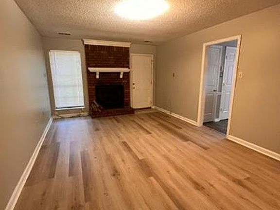 4th image of 6420 Saginaw Rd