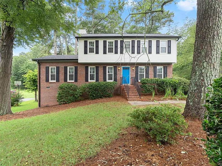 3220 Casteel Rd NE — Photo 1
