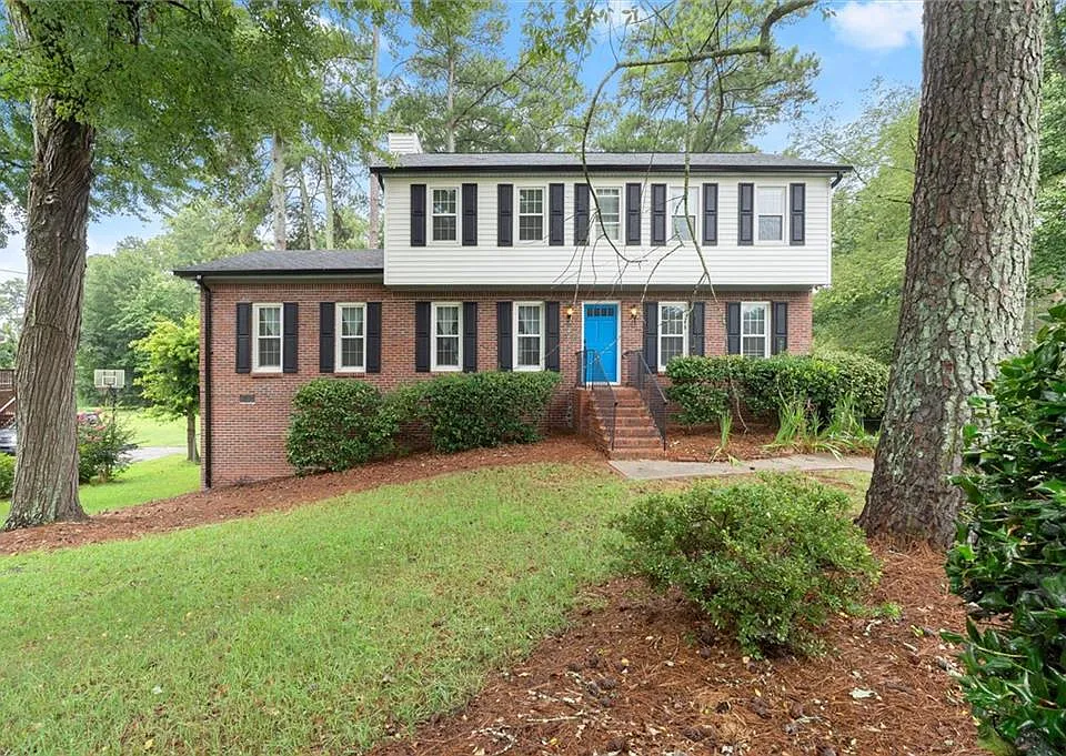 3220 Casteel Rd NE
