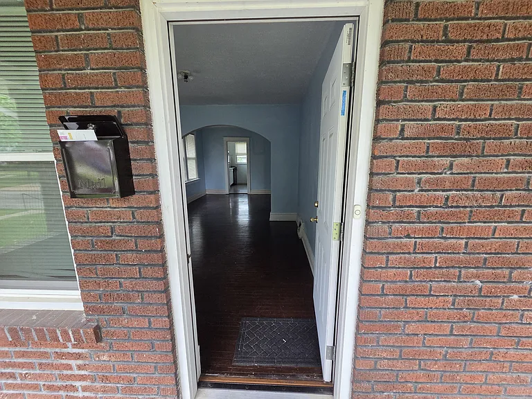 8333 Orchard Ave — Photo 16