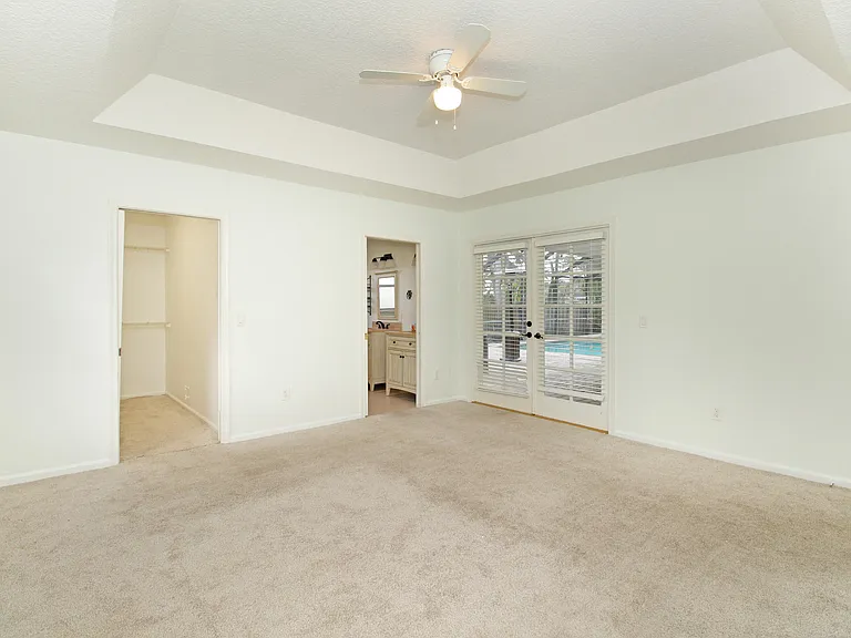 896 Rose Ct — Photo 29
