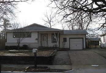 1st image of 1709 Redwood Pl