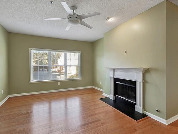 5th image of 407 Vinings Forest Cir SE