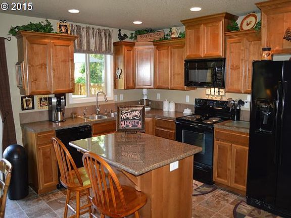 5th image of 4215 NE 135th Ave