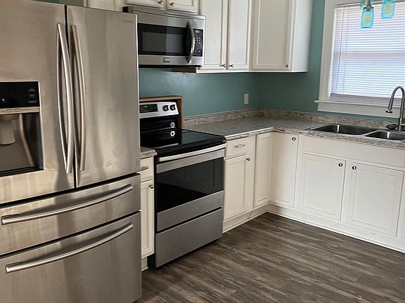 2nd image of 215 Patrician Dr