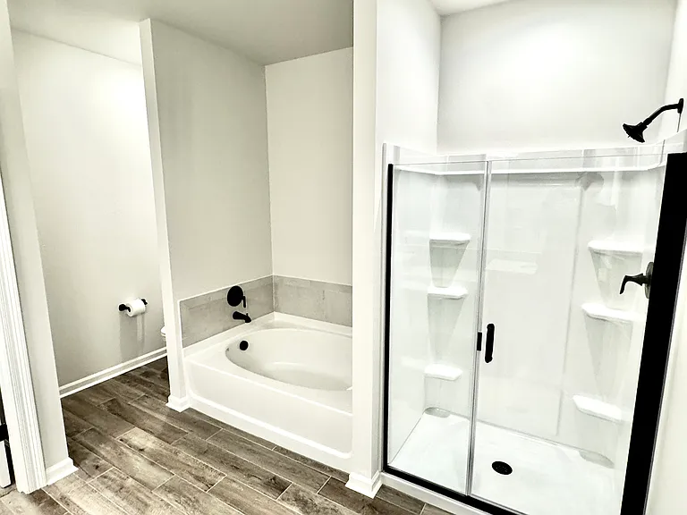 190 Berkshire Pl — Photo 13