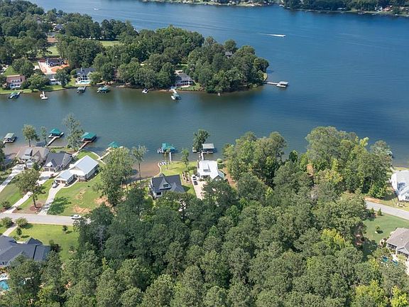 2nd image of 258 Headwater Dr
