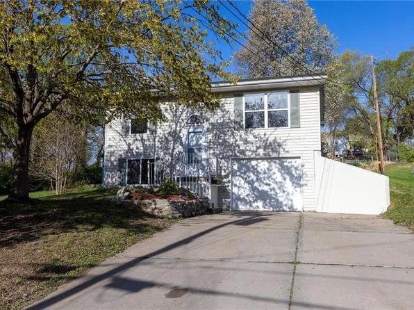 522 N Grover St, Liberty, MO 64068