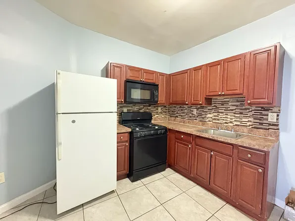 78 Stone St #5D, Newark, NJ 07104