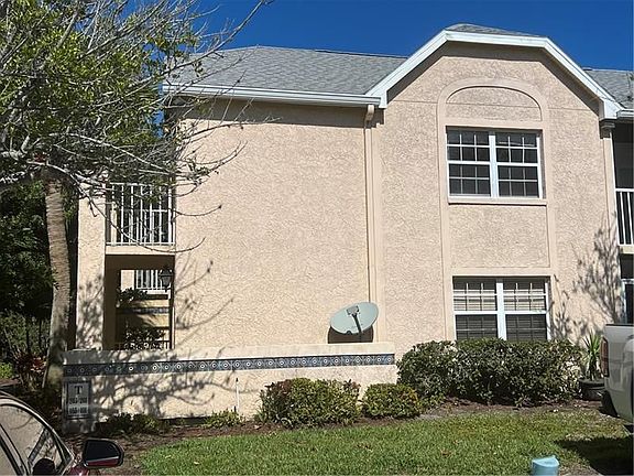 3rd image of 1604 SE Green Acres Cir