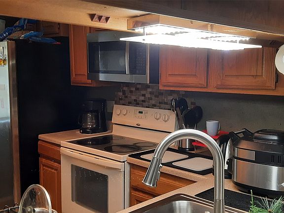 5th image of 2121 Park Willow Ln APT C