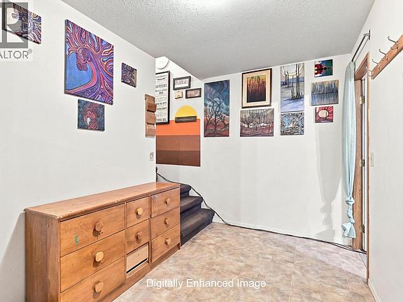 5th image of 685 Singh St #14