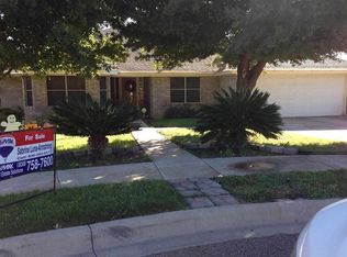 1684 Rock Hill Dr, Eagle Pass, TX 78852