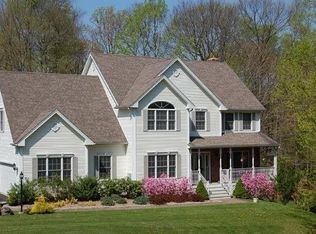 7 Emerald Ridge Ct, Shelton, CT 06484