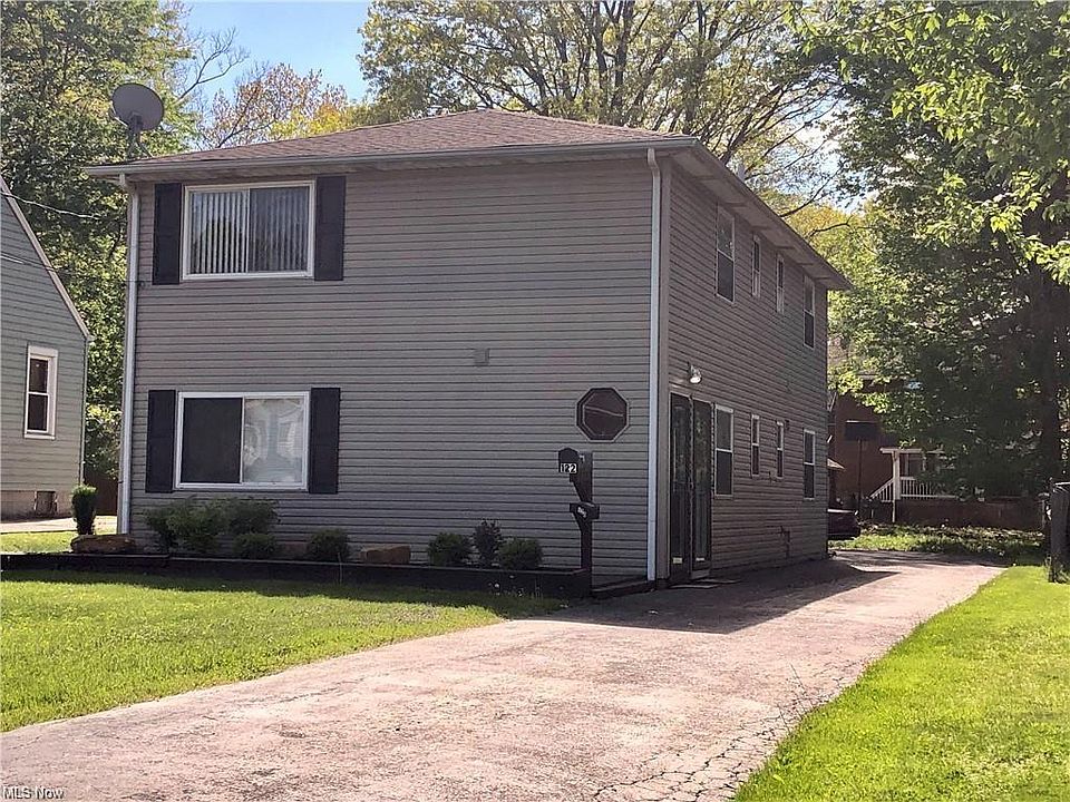 1st image of 122 Rosemont Ave