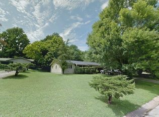 2946 E Eastmoor Dr, Springfield, MO 65804