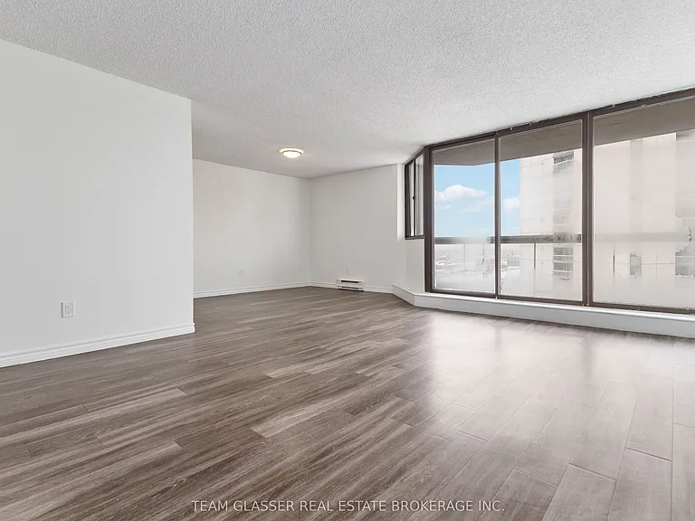 340 Colborne St #2106 — Photo 5