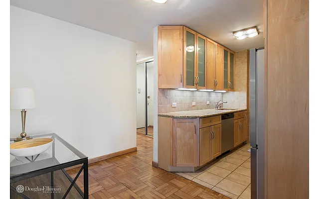 Rented by Douglas Elliman | media 6