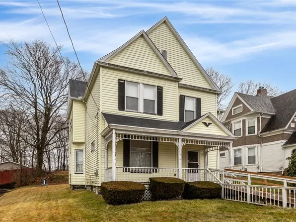 34 N Mercer Ave, Sharpsville, PA 16150