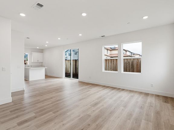 4th image of 2158 Owens Place