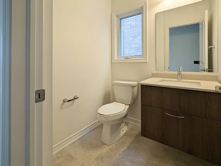 67 Laing Dr — Photo 4
