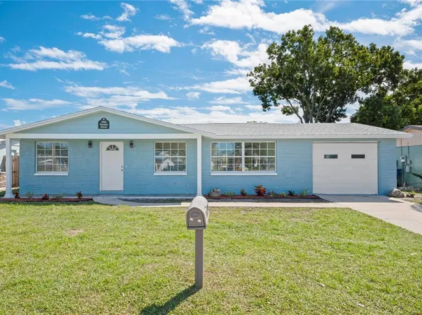 2524 Society Dr, Holiday, FL 34691