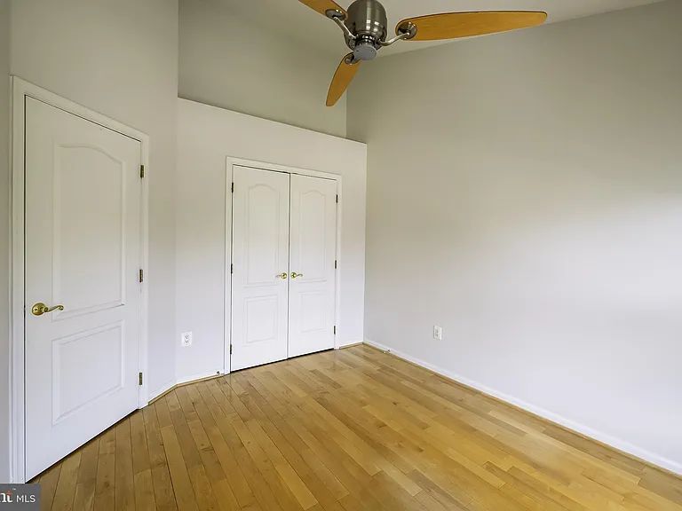 1156 Regal Oak Dr — Photo 46