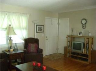 5204 NE 56th Pl, Kansas City, MO 64119