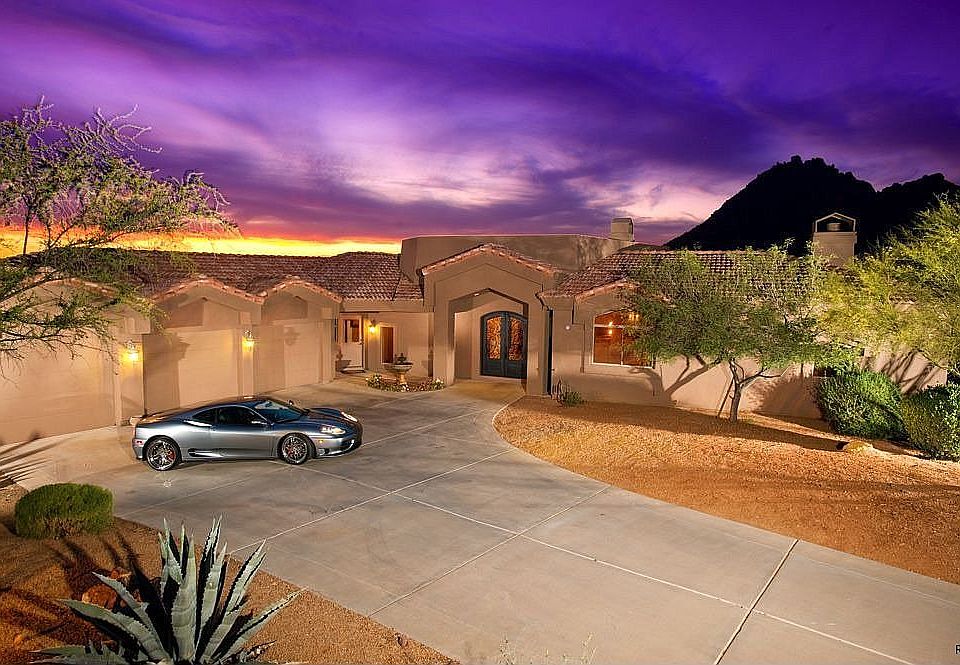 Front of home (car not included!)