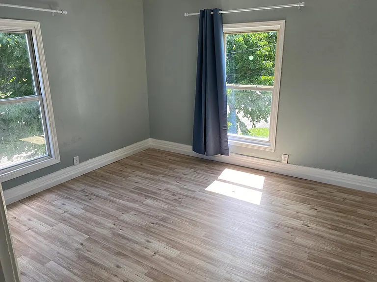 310 Gotham St #2 — Photo 21