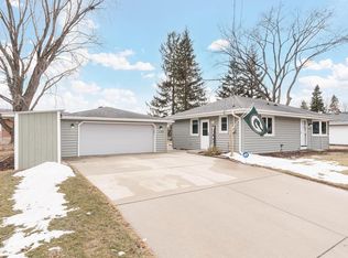 1101 W Main St, Watertown, WI 53094