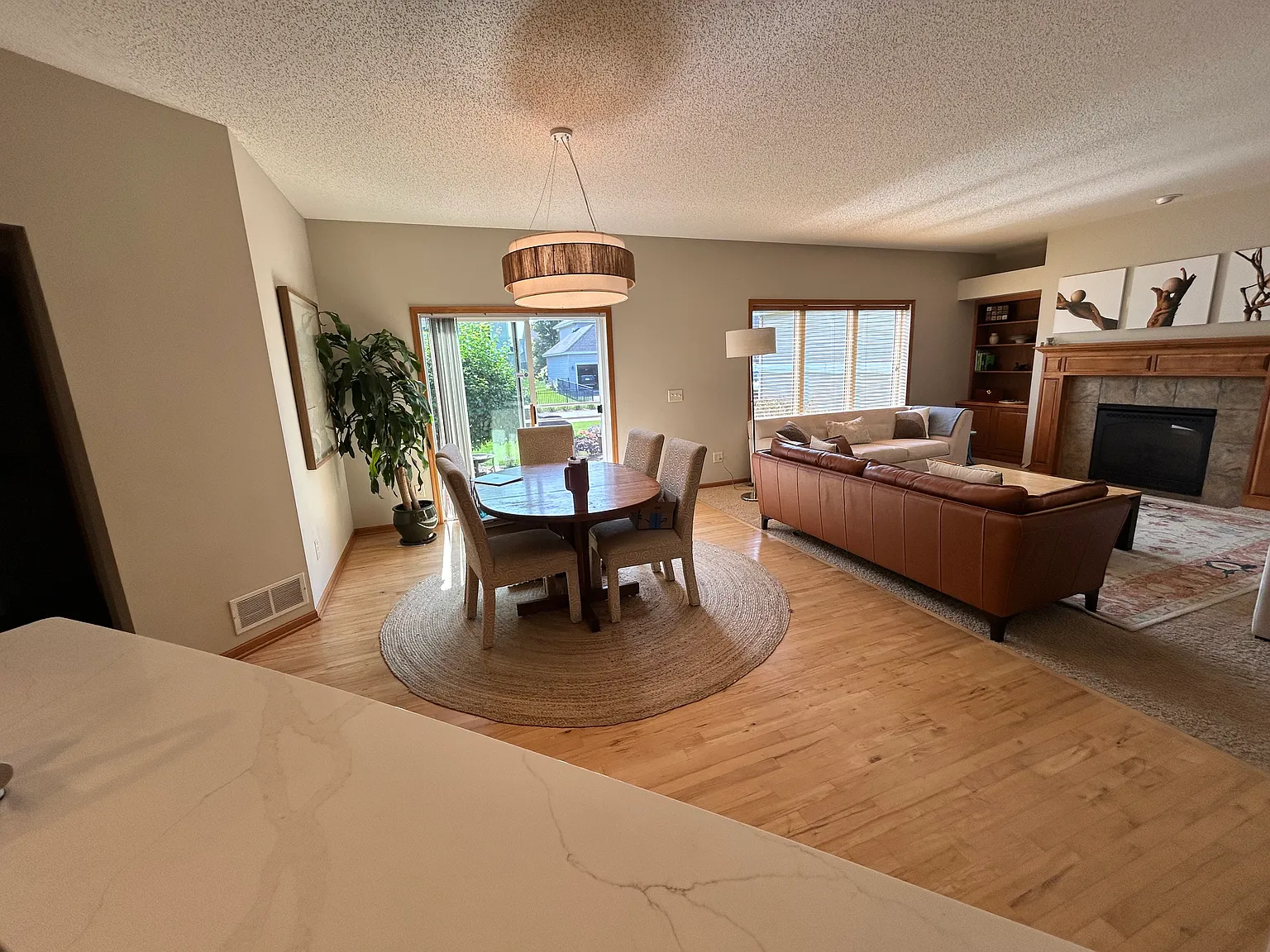 11826 S Lake Boulevard NE — Photo 4
