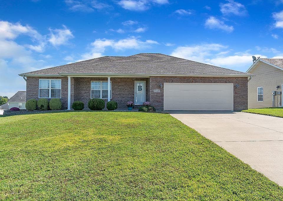 1st image of 1348 Holly Dr
