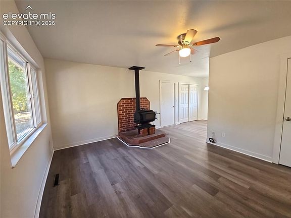 3rd image of 1136 Cambridge Ave