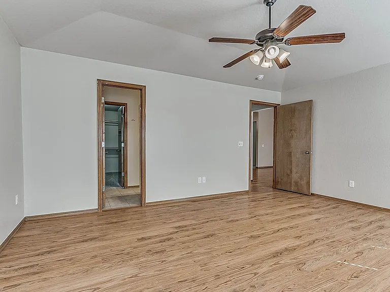 2224 NW 157th Ter — Photo 27