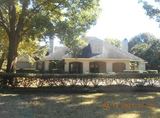 115 Bayou Rd, Greenville, MS 38701