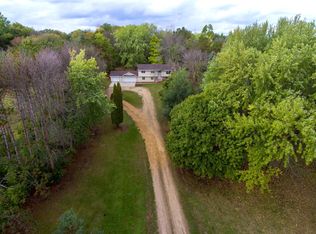 8965 Alverno Ave, Inver Grove Heights, MN 55077