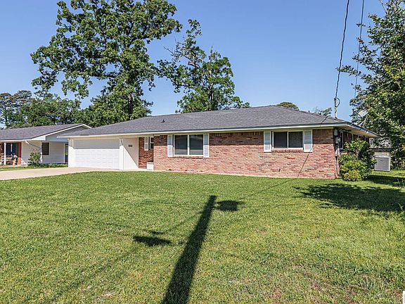3rd image of 312 Medorah Dr