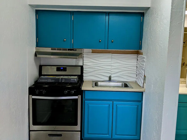 1615 NW 20th St #C — Photo 5