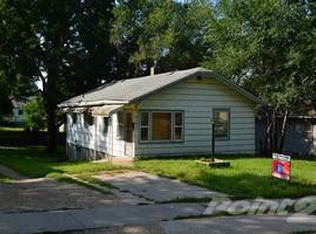 3109 E Washington Ave, Des Moines, IA 50317